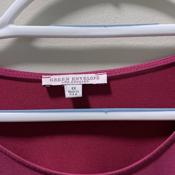 Fuchsia blouse - Picture 3 of 6